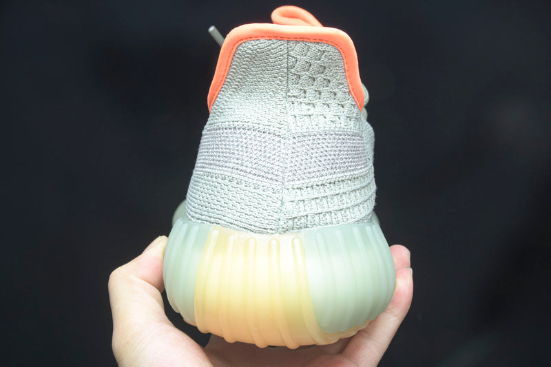 Tênis Adidas Yeezy Boost 350 V2