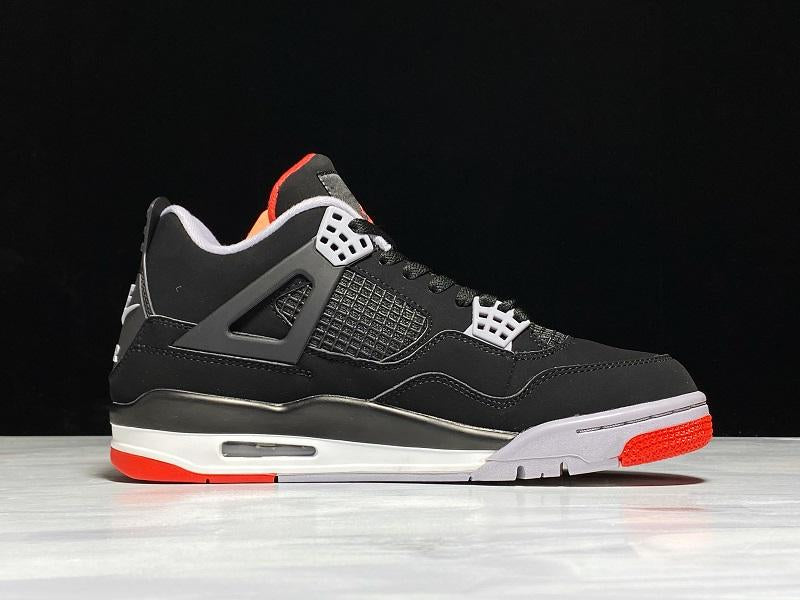 Tênis Nike Air Jordan 4