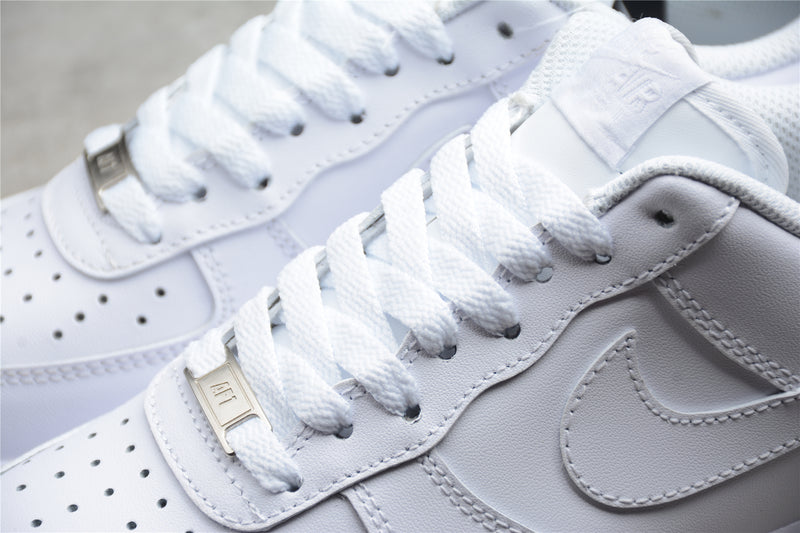 TÊNIS NIKE AIR FORCE BRANCO