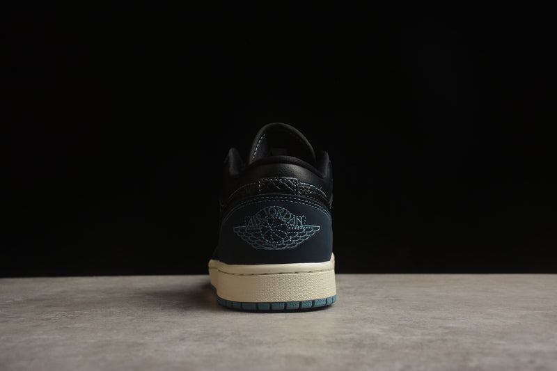 Tênis Nike air jordan 1 Low “ Black Dark Obsidian ”