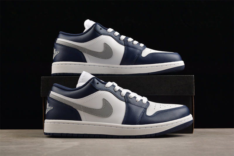 Tênis Nike air jordan 1 Low “ Midnight Navy ”