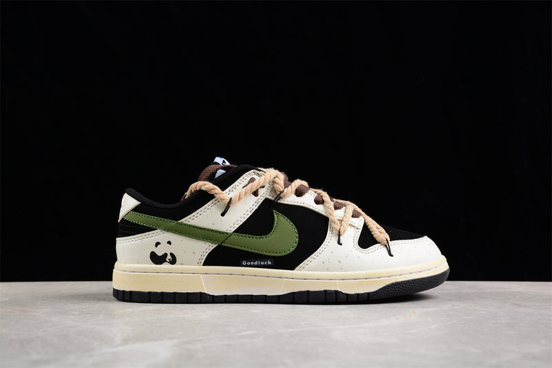 TÊNIS NIKE DUNK SB LOW “Goodluck“