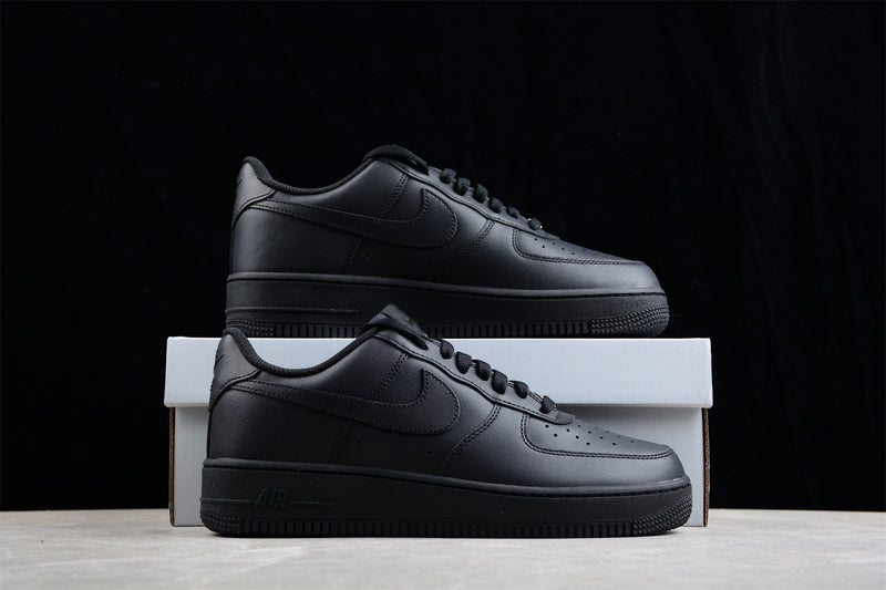 TÊNIS NIKE AIR FORCE PRETO