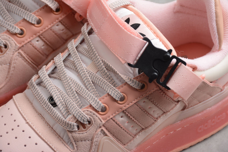 Tênis Bad Bunny x Adidas Forum Buckle Low  'Easter Egg'