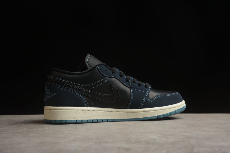 Tênis Nike air jordan 1 Low “ Black Dark Obsidian ”