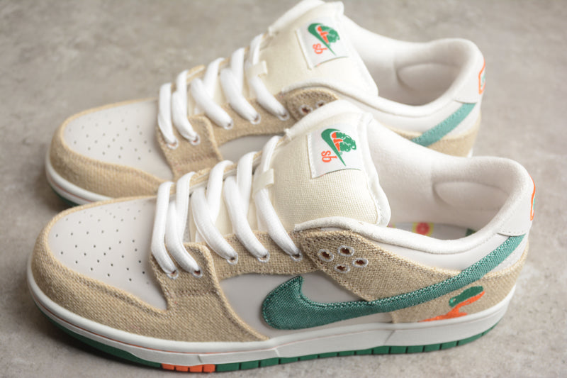 Tênis Nike SB Dunk Low x Jarritos