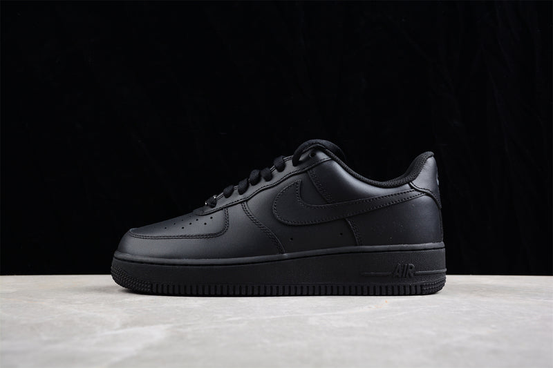 TÊNIS NIKE AIR FORCE PRETO