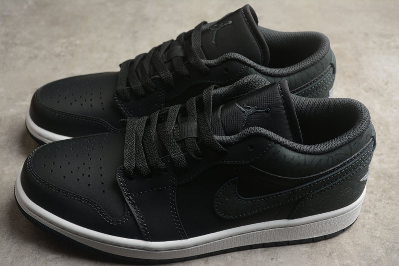 Tênis Nike air jordan 1 Low “ Black Elephant ”